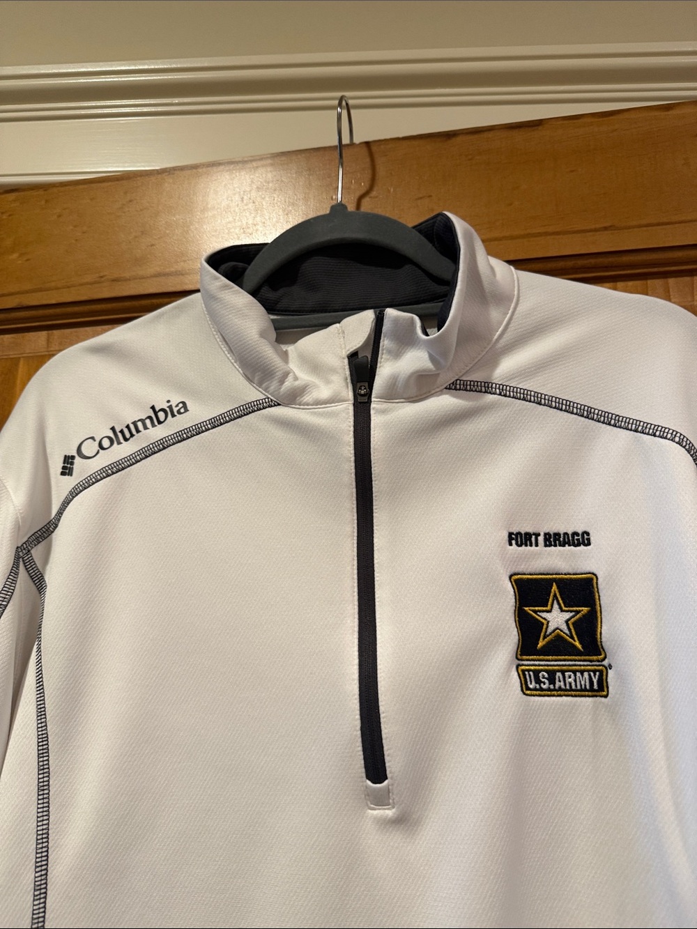 Columbia White Quarter-Zip Pullover with Black Logo - Picture 2 of 4